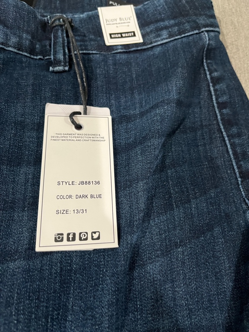 Judy Blue Pull On Super Flare Jeans Deep Blue Size 13/31 - Picture 5 of 10